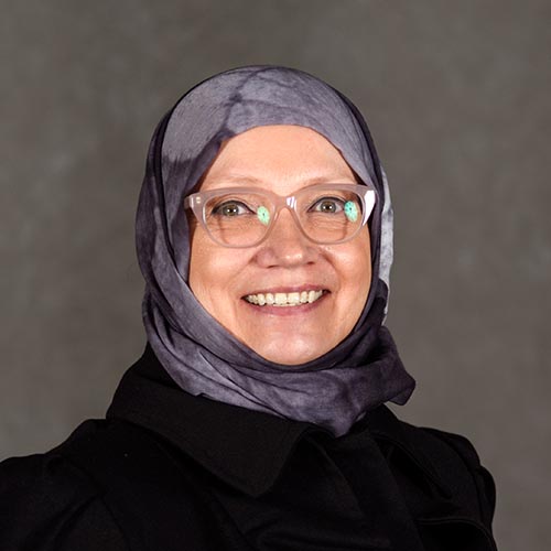 Professional Headshot: Michele Handlir